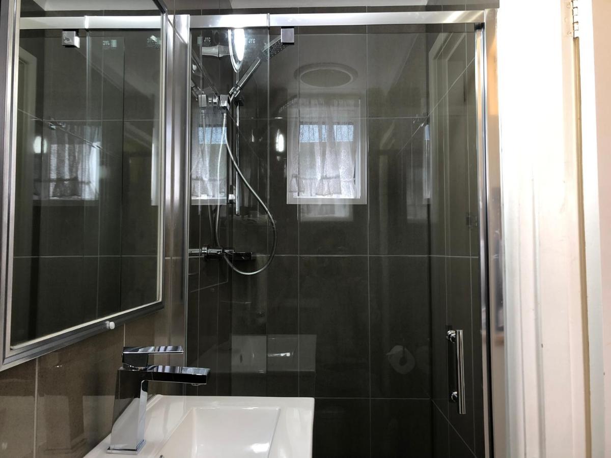 Bradman Motor Inn Кутамундра Екстериор снимка